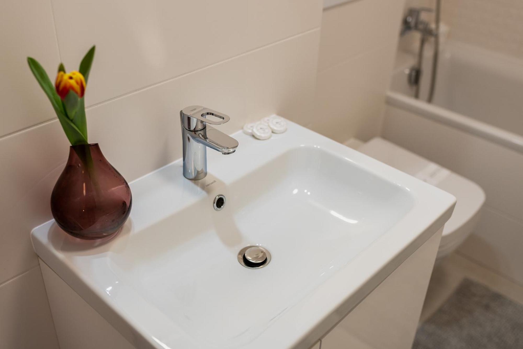 P&O Corporate Serviced Apartments Cybernetyki Варшава Номер фото